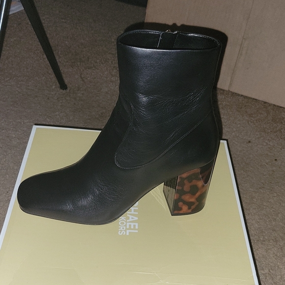 MICHAEL Michael Kors Shoes - Heeled booties